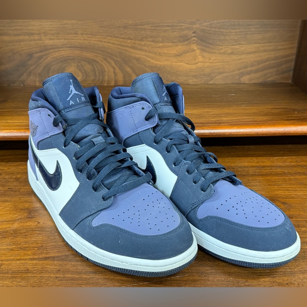 Nike Air Jordan 1 Mid Sanded Purple Shoes, Size 13, 554724-445